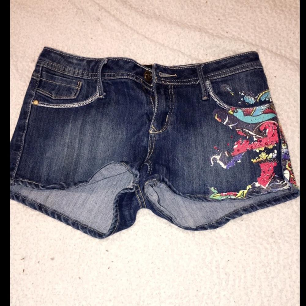 SOLD Cute shorts